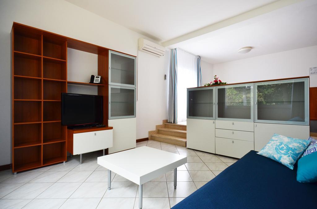 Verudela Villas Pula Exterior photo